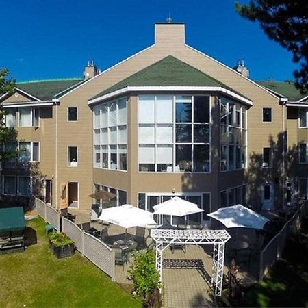 Auberge De La Montagne Coupee Saint Jean De Matha Exterior photo